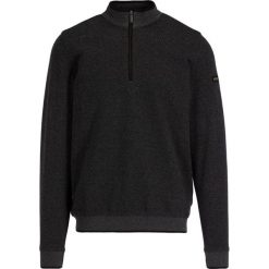 Sweter Bugatti 8550 45062. Czarne swetry męskie Bugatti, xxl, bez wzorów, z bawełny, klasyczne, z klasycznym kołnierzykiem, bez kaptura. W wyprzedaży za 209,00 zł.