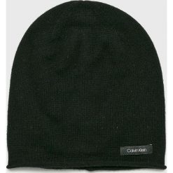 Calvin Klein - Czapka. Szare czapki zimowe damskie marki Calvin Klein, szklane. Za 249,90 zł.