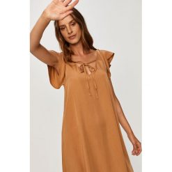Answear - Sukienka Answear Lab. Pomarańczowe sukienki damskie ANSWEAR, na co dzień, s, bez wzorów, z bawełny, casualowe, bez kołnierzyka, bez rękawów, mini, rozkloszowane. Za 119,90 zł.