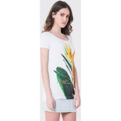 T-shirty damskie: T-shirt w kolorze białym