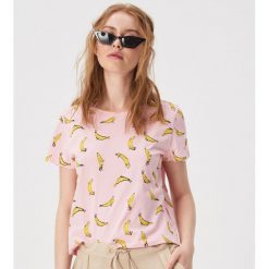 T-shirt w kolorowe banany - Różowy. Różowe t-shirty damskie Sinsay, s, bez wzorów, bez kołnierzyka. Za 24,99 zł.