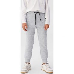 Mango Kids - Spodnie dziecięce Giullem 152 cm. Szare spodnie chłopięce Mango Kids, bez wzorów, z bawełny. Za 69,99 zł.