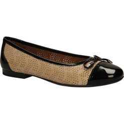 BALERINY CAPRICE 9-22105-. Brązowe baleriny damskie lakierowane Casu. Za 199,99 zł.