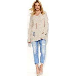 Beżowy Sweter Dłuższy Melanżowy z Dziurami. Brązowe bez kategorii Molly.pl, uniwersalny, z dzianiny, z dekoltem w serek. Za 104,90 zł.