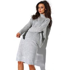 Komplet sweter półgolf i spódnica LS260 jasnoszary szary. Szare spódniczki damskie Tagless, na jesień, uniwersalny, bez wzorów, eleganckie, bez rękawów, bez kaptura. Za 159,90 zł.
