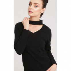 Czarna Bluzka Disillusion. Czarne bluzki damskie marki other, xl. Za 29,99 zł.