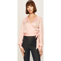 Guess Jeans - Bluzka. Czarne bluzki damskie Guess Jeans, s, z aplikacjami, z wiskozy, bez kołnierzyka, z długim rękawem. Za 419,90 zł.
