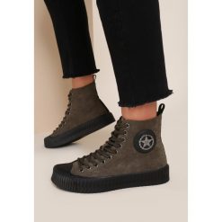 Khaki Botki Xentora. Brązowe botki damskie Renee, bez obcasa, na płaskiej podeszwie, bez zapięcia. Za 109,99 zł.
