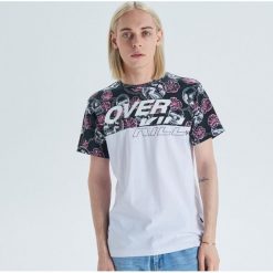 Koszulka z kolekcji Cherry Blossoms - Biały. Białe koszulki męskie Cropp, s, bez wzorów, bez kołnierzyka, bez rękawów. Za 49,99 zł.