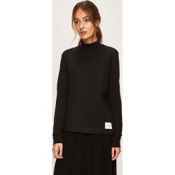 Calvin Klein Jeans - Longsleeve. Czarne bluzki damskie Calvin Klein Jeans, s, bez wzorów, z bawełny, z golfem. W wyprzedaży za 179,90 zł.