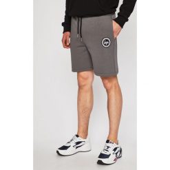 Hype - Szorty. Szare spodenki i szorty męskie Hype, s, z aplikacjami, z bawełny, casualowe. W wyprzedaży za 119,90 zł.