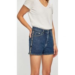 Calvin Klein Jeans - Szorty. Niebieskie szorty damskie Calvin Klein Jeans, bez wzorów, z elastanu, casualowe, z podwyższonym stanem. Za 299,90 zł.