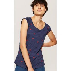 T-shirt z nadrukiem all over - Niebieski. Niebieskie t-shirty damskie marki House, m, z nadrukiem. Za 25,99 zł.