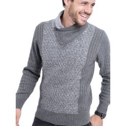 Sweter w kolorze szarym. Szare swetry męskie m, z kaszmiru. W wyprzedaży za 179,95 zł.