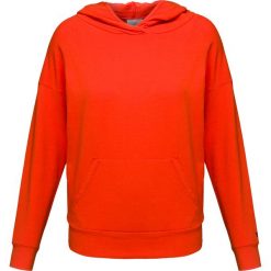 Bluza DEHA ACTIVE. Czerwone bluzy damskie Deha, bez wzorów, z dzianiny, bez rękawów, bez kaptura. W wyprzedaży za 180,00 zł.