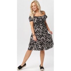 Czarna Sukienka Peisiles. Czarne sukienki damskie Born2be, na lato, xl, bez wzorów, bez kołnierzyka, bez rękawów. W wyprzedaży za 49,99 zł.