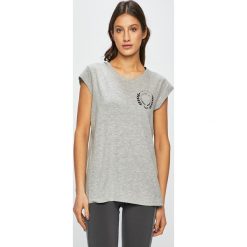 Only Play - Top. Szare topy damskie Only Play, s, z nadrukiem, z bawełny, z okrągłym kołnierzem. W wyprzedaży za 44,90 zł.