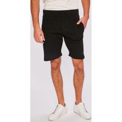 Dickies - Szorty. Czerwone szorty męskie marki Cropp. W wyprzedaży za 119,90 zł.