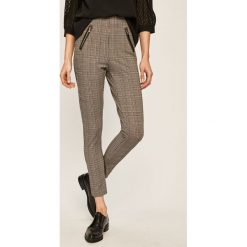 Vero Moda - Spodnie. Czarne spodnie damskie Vero Moda, s, z elastanu. W wyprzedaży za 79,90 zł.