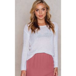 Swetry klasyczne damskie: Rut&Circle Sweter dzianinowy Hilma – White