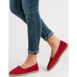 CZERWONE SKÓRZANE ESPADRYLE. Czerwone baleriny damskie marki FILIPPO, bez wzorów, bez obcasa. Za 138,90 zł.