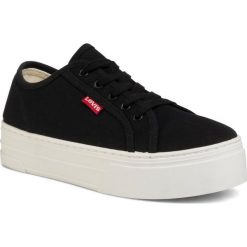 Tenisówki LEVI'S - 38374-0072-59 Regular Black. Czarne półbuty damskie Levi's®, bez wzorów, z gumy, bez obcasa, na koturnie, bez zapięcia. Za 189,00 zł.
