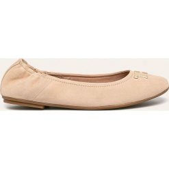 Tommy Hilfiger - Baleriny skórzane. Niebieskie baleriny damskie TOMMY HILFIGER, bez wzorów, ze skóry, bez obcasa, na obcasie. W wyprzedaży za 269,90 zł.