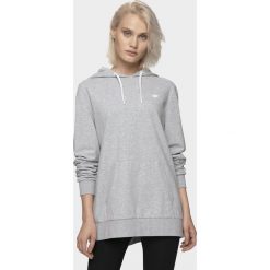Bluza damska BLD303 - ciepły jasny szary melanż. Szare bluzy damskie 4f, bez wzorów, z dzianiny, bez rękawów, bez kaptura. Za 139,99 zł.