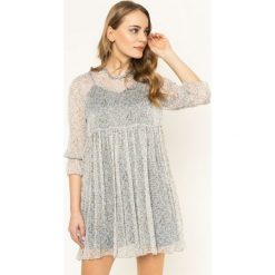 Sukienka letnia Pepe Jeans Alexis PL952620. Szare sukienki damskie Pepe Jeans, na lato, s, bez wzorów, z poliesteru, bez kołnierzyka, bez rękawów. W wyprzedaży za 229,00 zł.