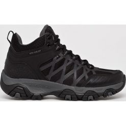 Skechers - Buty. Czarne buty trekkingowe męskie marki Skechers, z materiału, outdoorowe. Za 259,90 zł.