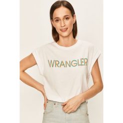 Wrangler - T-shirt. Białe bluzki damskie Wrangler, s, z nadrukiem, z bawełny, z okrągłym kołnierzem. W wyprzedaży za 69,90 zł.