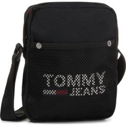 Saszetka TOMMY JEANS - Tjm Cool City Mini Reporter AM0AM05529 BLK. Czarne torby męskie skórzane Tommy Jeans, bez wzorów, z jeansu, młodzieżowe. W wyprzedaży za 179,00 zł.