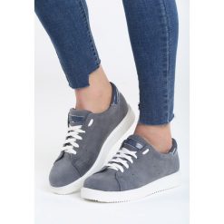 Granatowe Buty Sportowe Leaving Warsaw. Buty sportowe damskie Born2be. Za 29,99 zł.