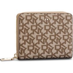 Duży Portfel Damski DKNY - Bryant Sm Zip Around R831J656 Chino Logo-Ico Bls QIB. Pomarańczowe portfele damskie DKNY, bez wzorów, ze skóry ekologicznej. W wyprzedaży za 279,00 zł.