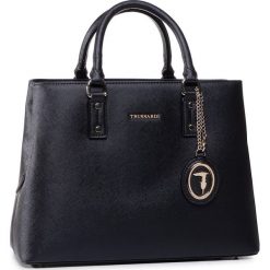 Torebka TRUSSARDI JEANS - Mosca Tote Md 75B00967 Black K299. Czarne torebki klasyczne damskie Trussardi Jeans, bez wzorów, z jeansu, klasyczne, na ramię, bez dodatków. Za 679,00 zł.