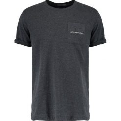 Calvin Klein Jeans BOLAN REGULAR FIT Tshirt z nadrukiem grey. Szare koszulki polo Calvin Klein Jeans, m, z nadrukiem, z bawełny. Za 229,00 zł.