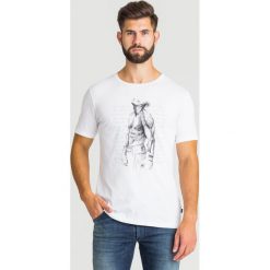 T-SHIRT ARMIN Joop! Jeans. Białe t-shirty męskie m, z nadrukiem, z bawełny, z okrągłym kołnierzem. Za 137,40 zł.
