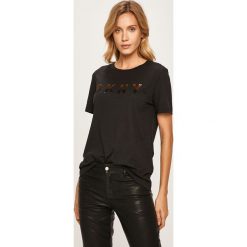 Dkny - T-shirt. Czarne bluzki damskie DKNY, s, z aplikacjami, z bawełny, casualowe, z okrągłym kołnierzem, z krótkim rękawem. W wyprzedaży za 159,90 zł.