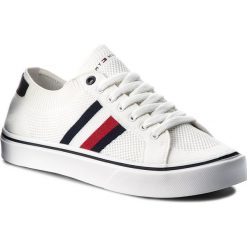 Tenisówki TOMMY HILFIGER - Lightweight Corporate Sneaker FM0FM01619 White 100. Czarne tenisówki męskie marki TOMMY HILFIGER, z materiału. Za 299,00 zł.