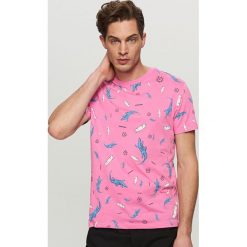 T-shirty męskie: T-shirt z zabawnym nadrukiem – Różowy