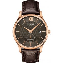 RABAT ZEGAREK TISSOT Tradition Automatic Small Second T063.428.36.0. Pomarańczowe zegarki męskie marki TISSOT, ze stali. W wyprzedaży za 2622,40 zł.