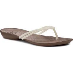 Japonki CROCS - Isabella Flip W 204004 White/Bronze. Białe klapki damskie Crocs, bez wzorów, z tworzywa sztucznego, bez obcasa. W wyprzedaży za 99,00 zł.