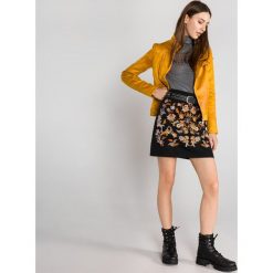 Desigual Bruna Spódnica Czarny. Czarne spódniczki damskie Desigual, z haftami, z bawełny. Za 481,95 zł.