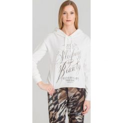 BLUZA DEHA Z NADRUKIEM. Białe bluzy damskie Deha, s, z nadrukiem, bez rękawów, z kapturem. Za 164,50 zł.