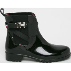 Tommy Hilfiger - Kalosze. Niebieskie kalosze damskie TOMMY HILFIGER, bez wzorów, z gumy. Za 399,90 zł.