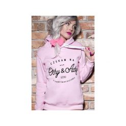 Bluza Czekam na Ochy i Achy. Różowe bluzy damskie marki ŁAP NAS, s, z nadrukiem, z bawełny, bez rękawów, bez kaptura. Za 169,00 zł.