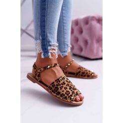 Damskie Sandały Lu Boo Zamszowe Leopard Silena. Sandały damskie Tagless, z aplikacjami, z zamszu, bez obcasa, ze sprzączką. Za 59,00 zł.