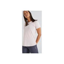 Koszulka krótki rękaw fitness kardio 500 damska. Różowe t-shirty damskie DOMYOS, bez wzorów, z elastanu, bez kołnierzyka, z krótkim rękawem, krótkie, bez kaptura, na fitness i siłownię. Za 39,99 zł.