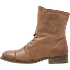 Buty zimowe męskie: Zign Botki sznurowane cognac
