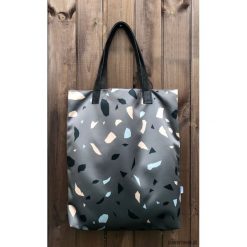 Torba Mr.m Terrazzo grafit /uszy skóra naturalna. Szare torebki klasyczne damskie Pakamera, bez wzorów, ze skóry, na ramię, bez dodatków. Za 109,00 zł.